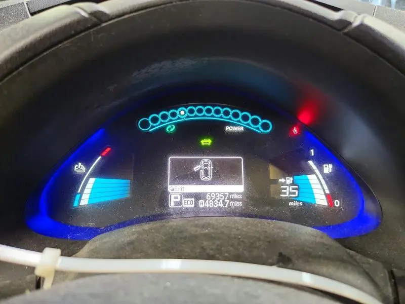 2015 NISSAN LEAF S  