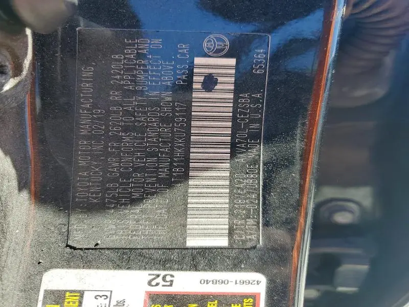 2019 TOYOTA CAMRY SE  