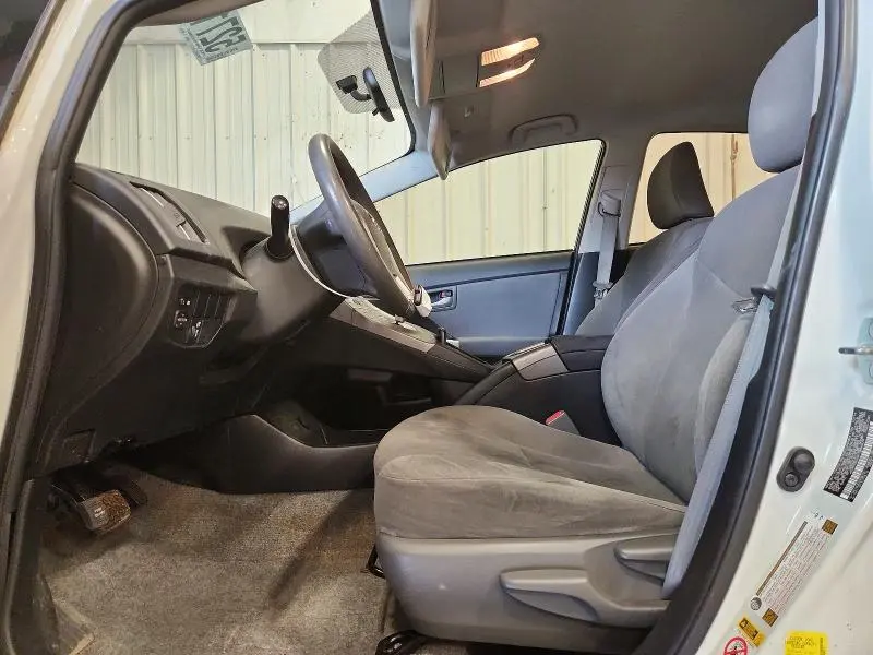 2015 TOYOTA PRIUS THREE  