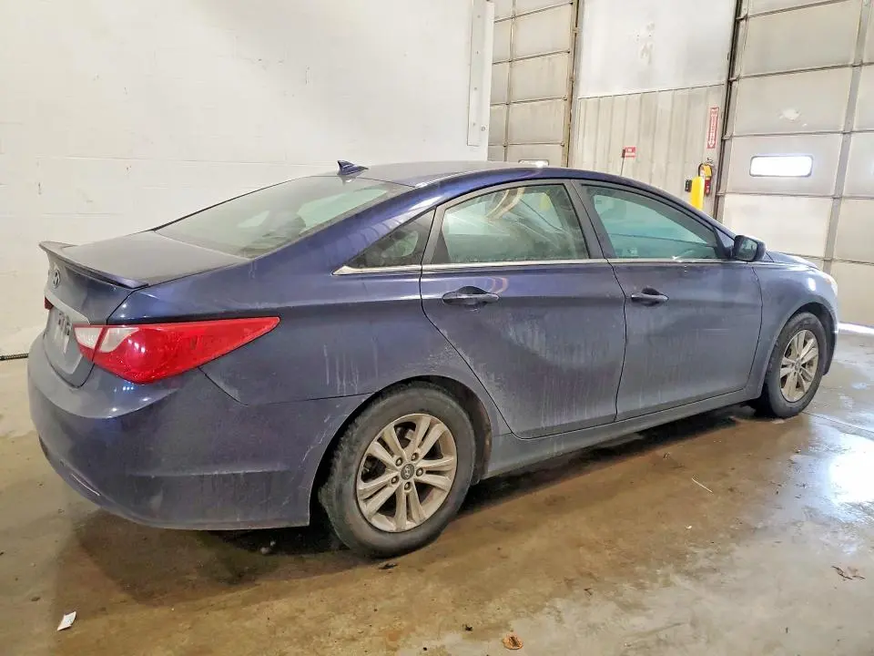 2013 HYUNDAI SONATA GLS  