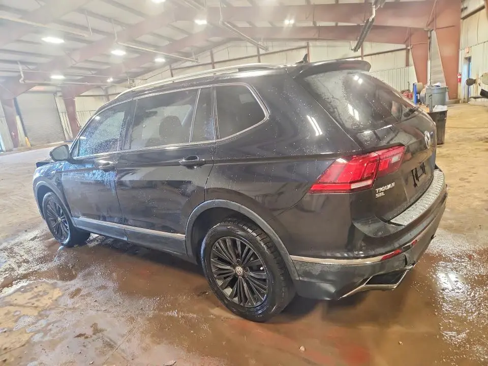 2018 VOLKSWAGEN TIGUAN SE  