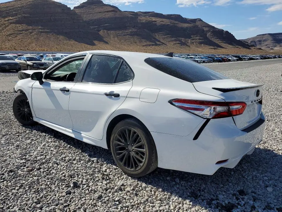 2020 TOYOTA CAMRY SE NIGHTSHADE  