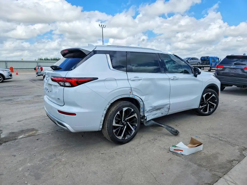 2024 MITSUBISHI OUTLANDER SEL  