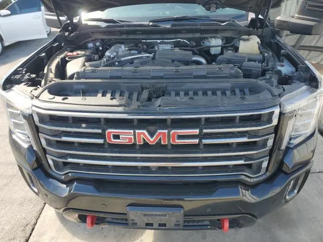 2022 GMC SIERRA K2500 AT4  