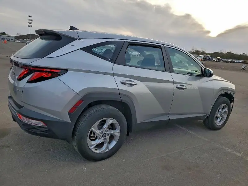 2023 HYUNDAI TUCSON SE  