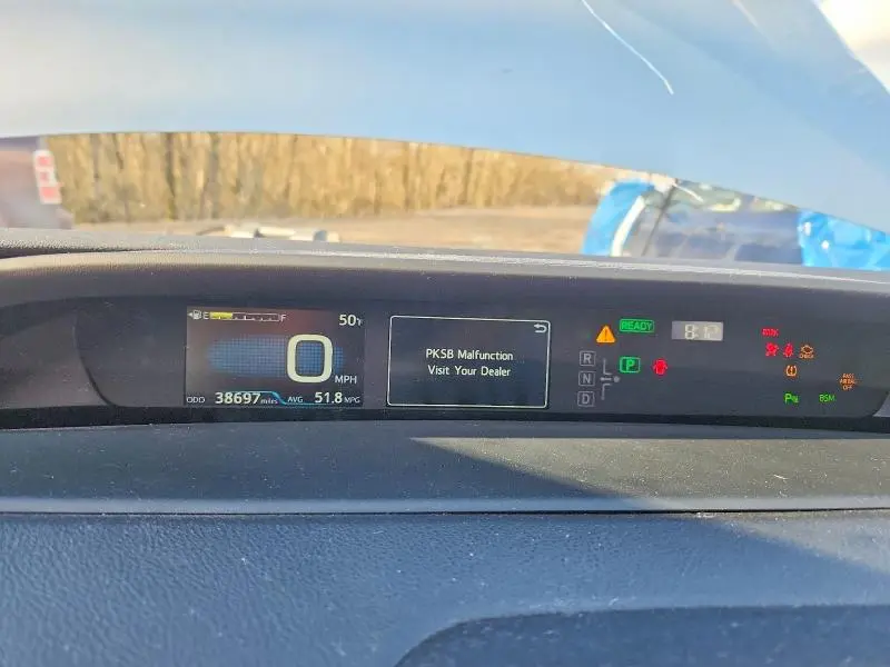 2019 TOYOTA PRIUS XLE AWD-E  