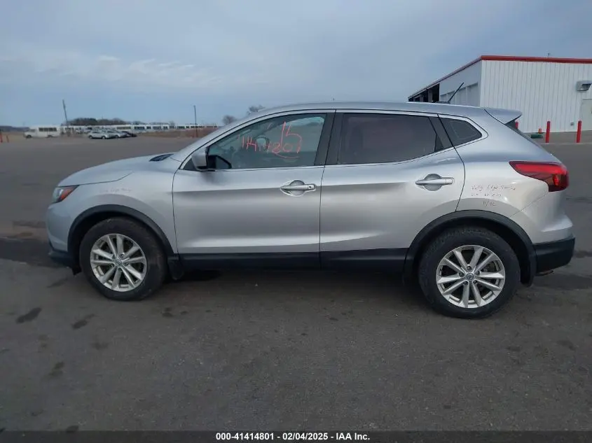 2017 NISSAN ROGUE SPORT S