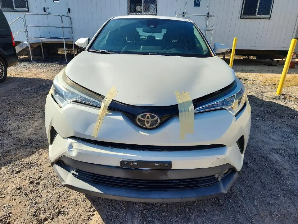 2018 TOYOTA C-HR XLE  