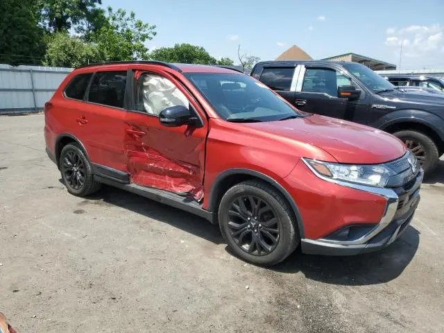 2019 MITSUBISHI OUTLANDER SE  