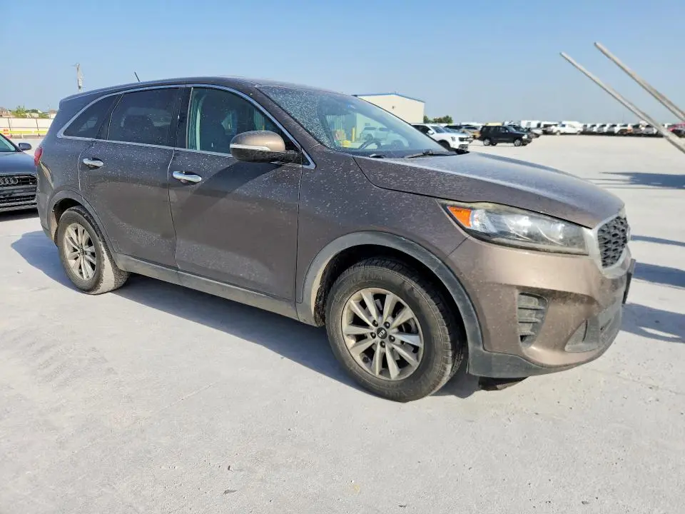 2019 KIA SORENTO LX V6  