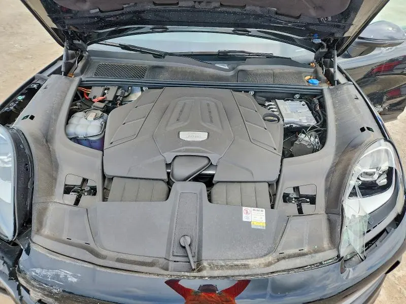 2023 PORSCHE CAYENNE BASE  