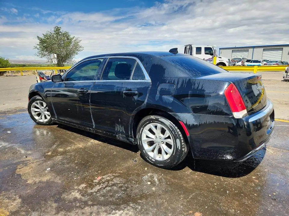2015 CHRYSLER 300 LIMITED  