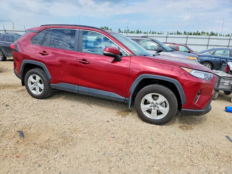 2019 TOYOTA RAV4 XLE  
