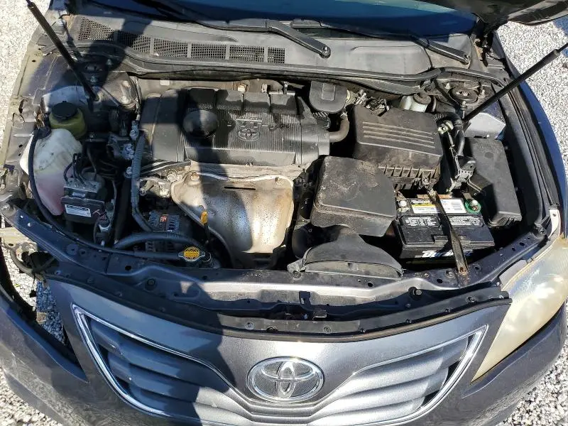 2011 TOYOTA CAMRY LE  