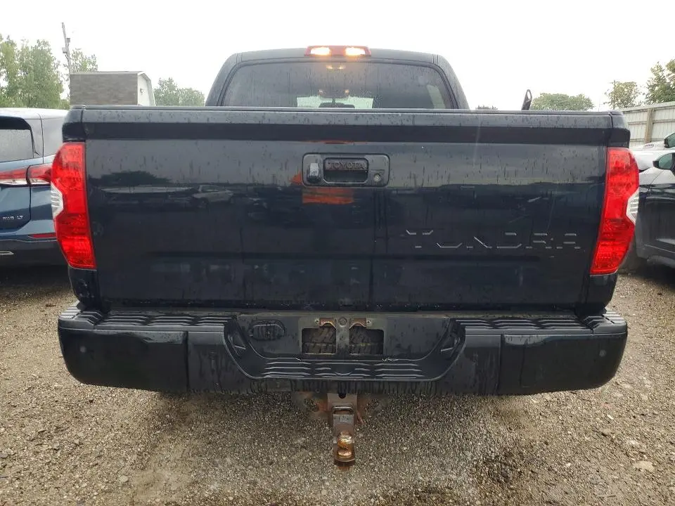 2016 TOYOTA TUNDRA SR5  
