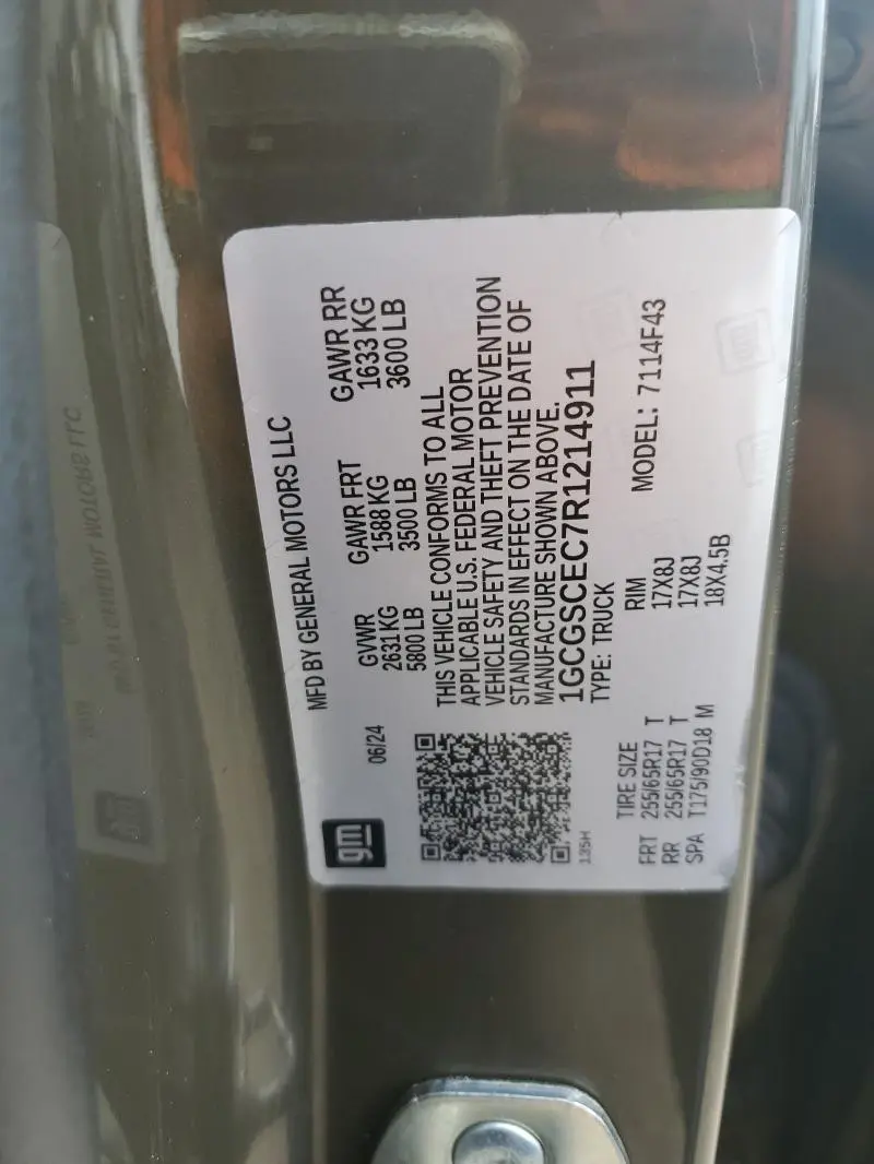 2024 CHEVROLET COLORADO LT  