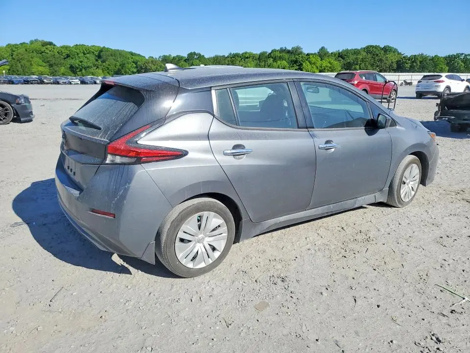 2023 NISSAN LEAF S  