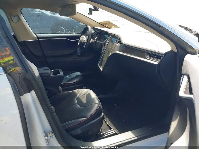 2013 TESLA MODEL S PERFORMANCE