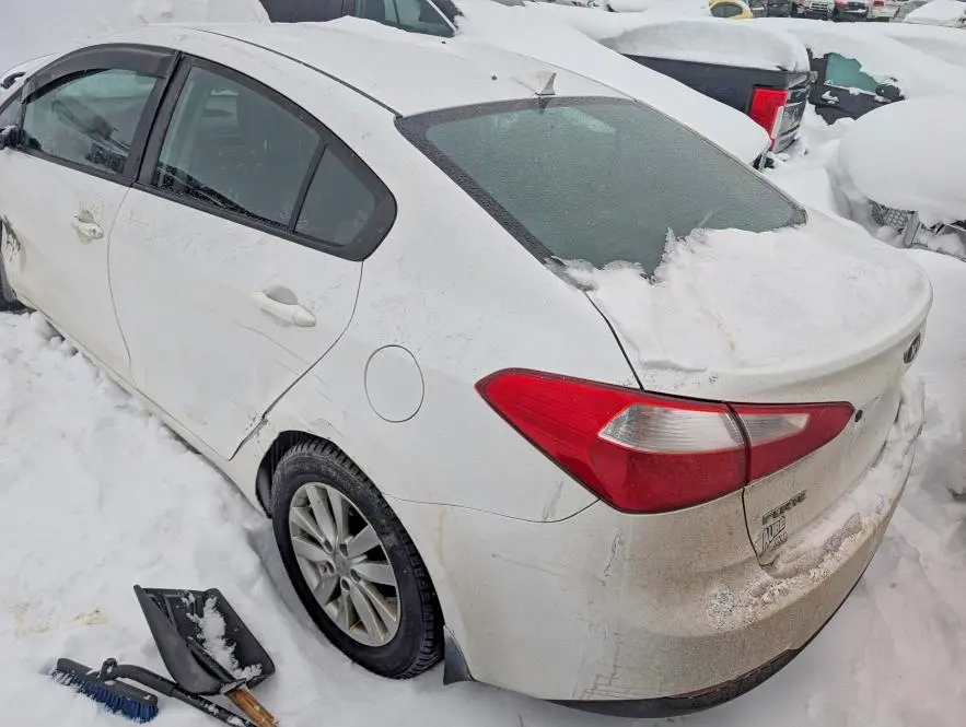 2015 KIA FORTE LX  