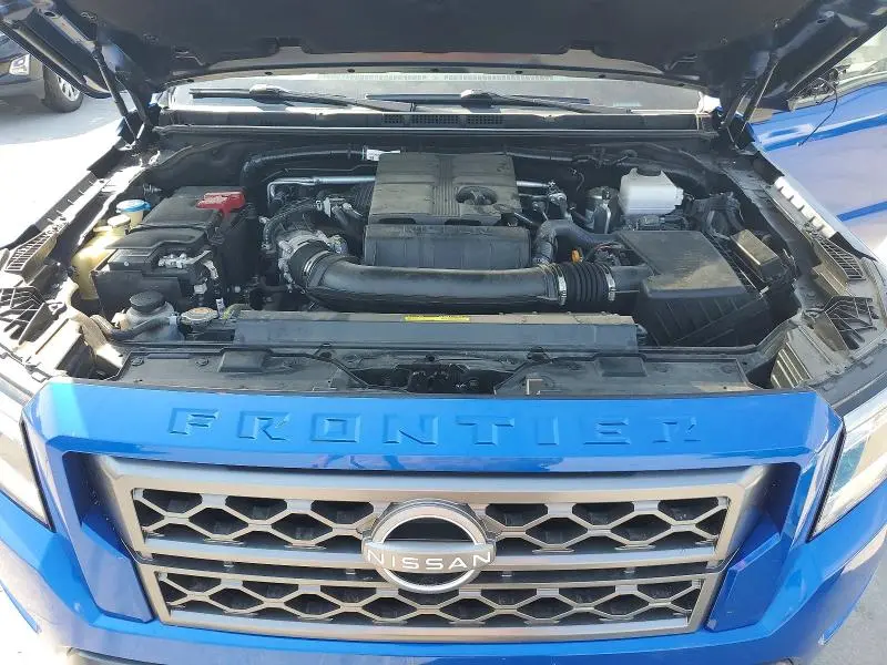 2024 NISSAN FRONTIER SL  