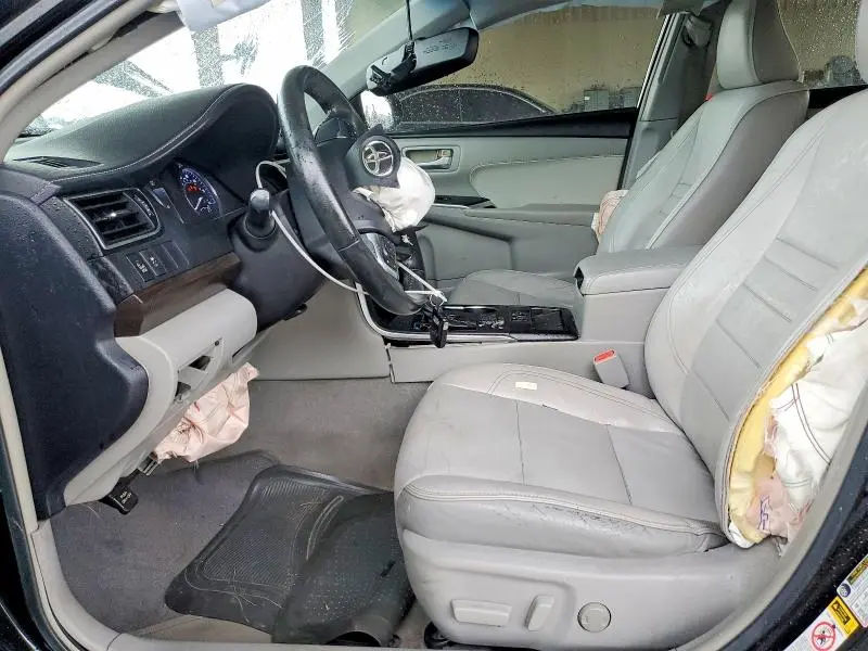 2015 TOYOTA CAMRY XLE  