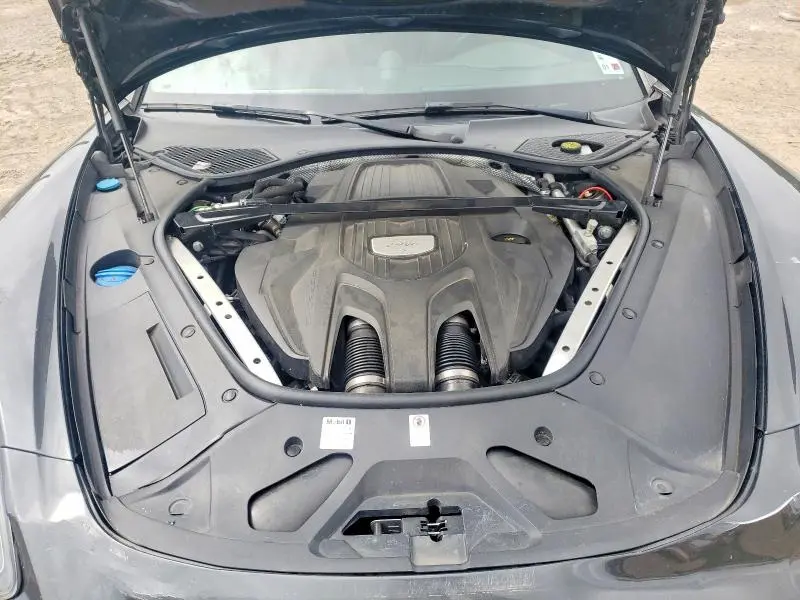 2017 PORSCHE PANAMERA 4S  