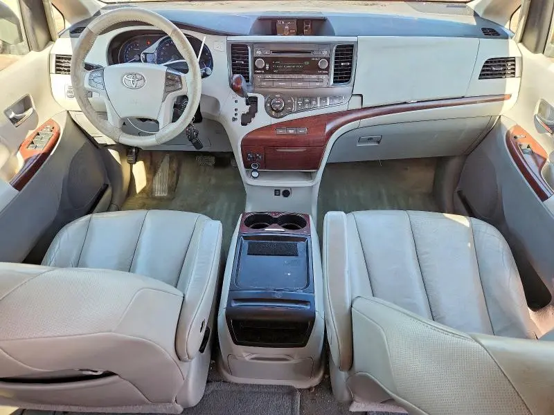 2011 TOYOTA SIENNA XLE 8-PASSENGER  