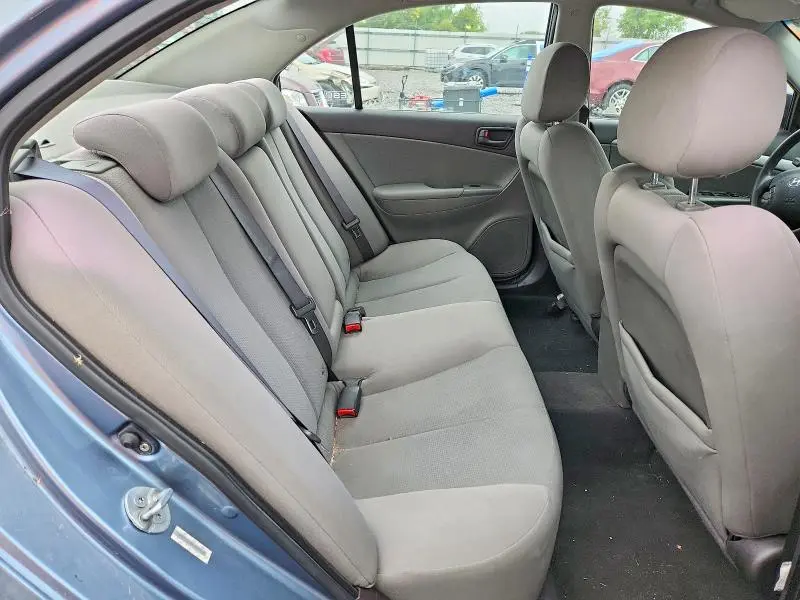 2010 HYUNDAI SONATA GLS  