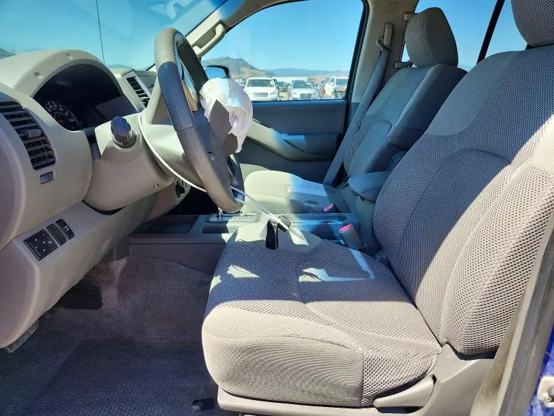 2012 NISSAN FRONTIER S  