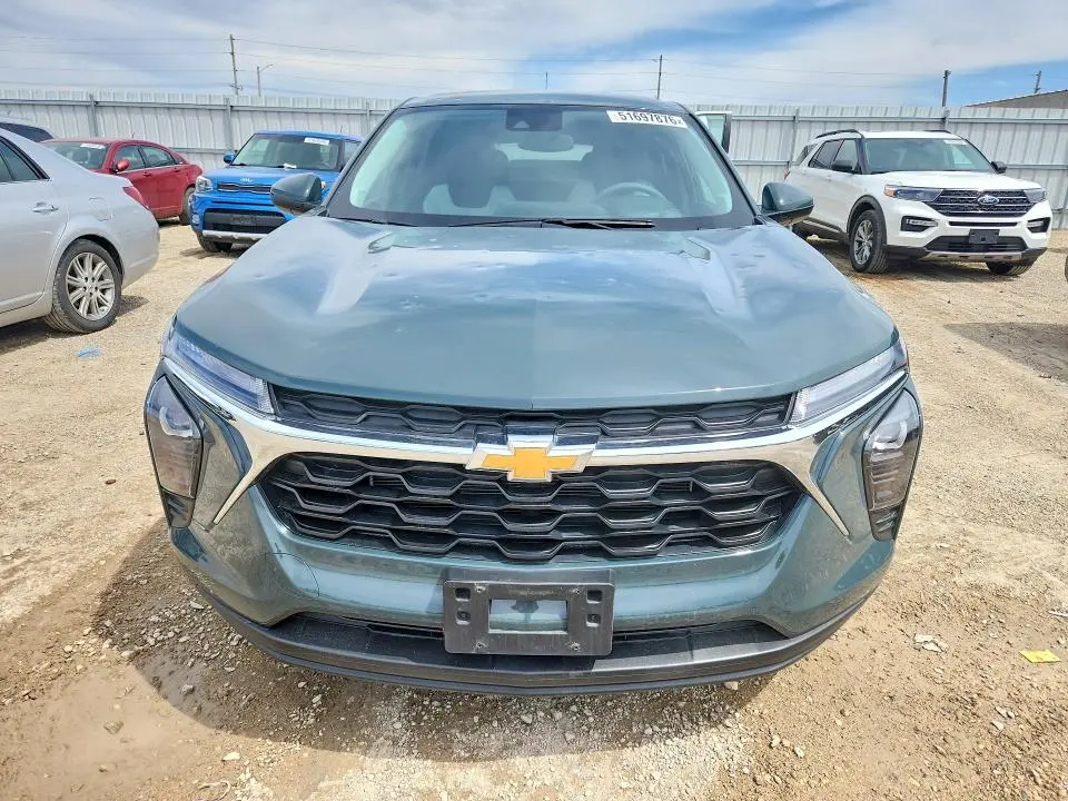 2025 CHEVROLET TRAX LS  