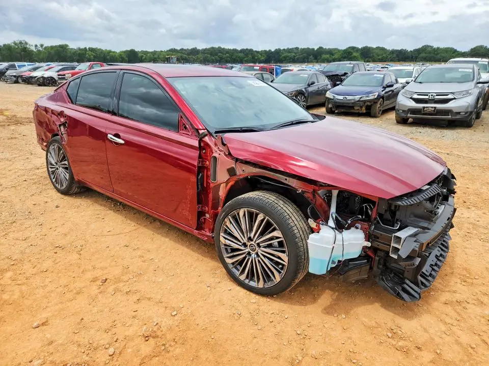 2025 NISSAN ALTIMA SL  