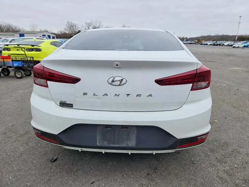 2020 HYUNDAI ELANTRA SE  