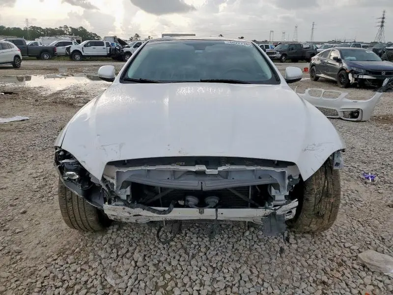 2015 JAGUAR XJL PORTFOLIO  