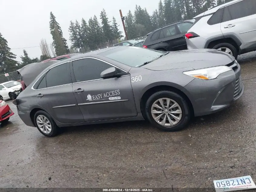 2017 TOYOTA CAMRY LE