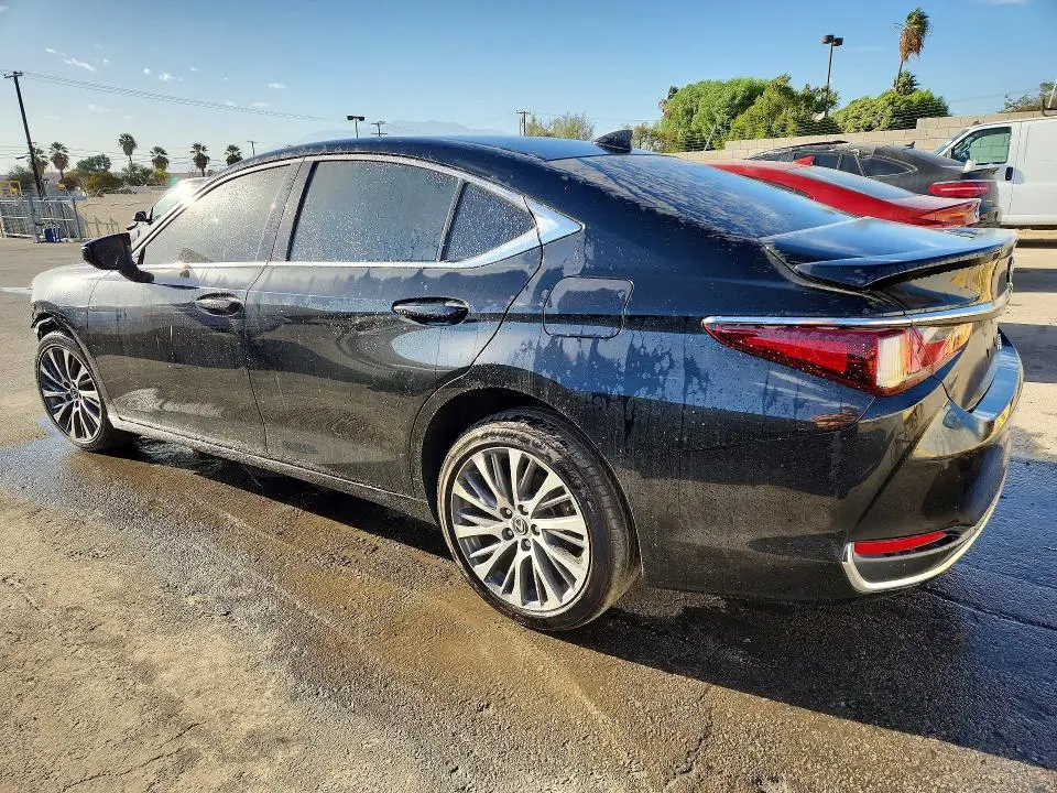 2023 LEXUS ES 300H BASE  