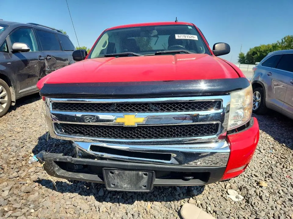 2011 CHEVROLET SILVERADO K1500 LT  