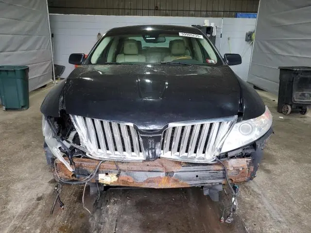 2011 LINCOLN MKS 