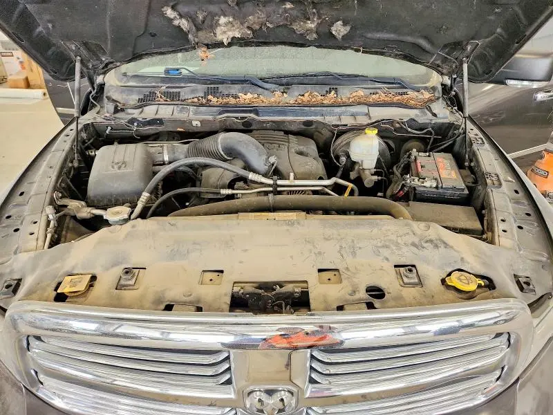 2016 RAM 1500 SLT  