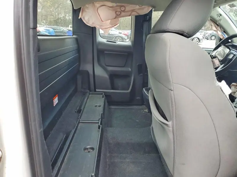 2016 TOYOTA TACOMA SR  