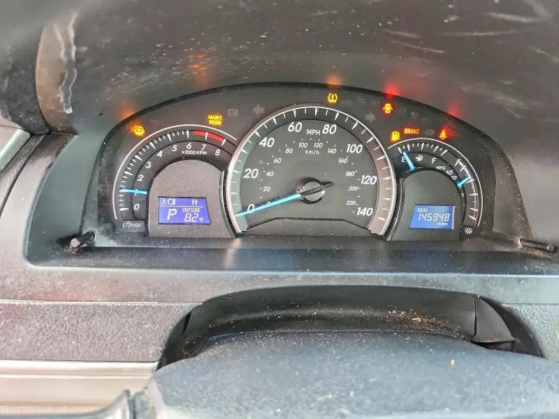 2012 TOYOTA CAMRY LE  