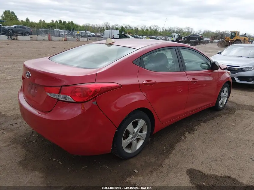 2013 HYUNDAI ELANTRA GLS