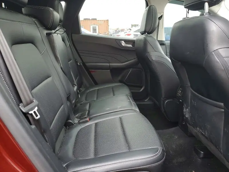 2021 FORD ESCAPE TITANIUM  