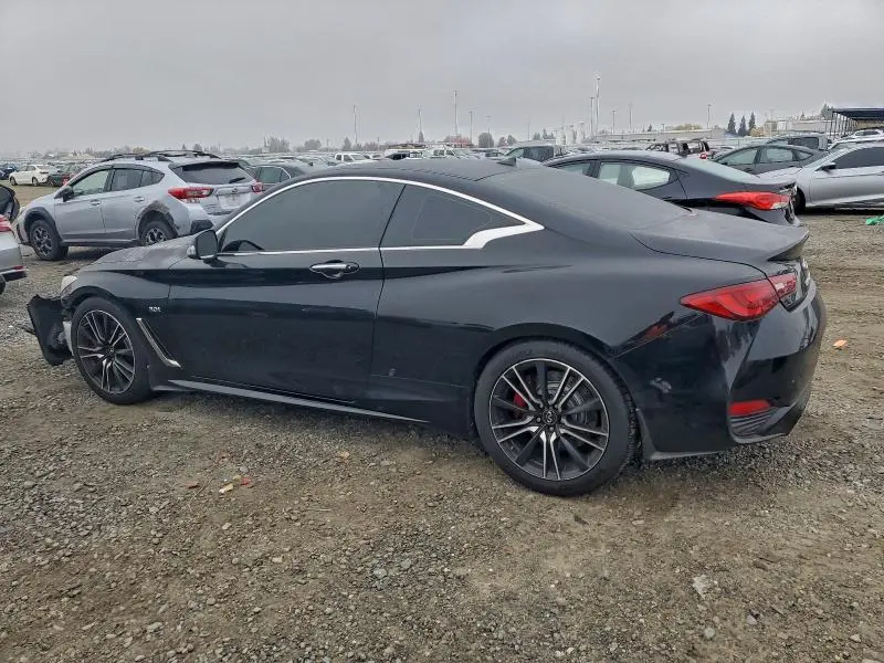 2018 INFINITI Q60 LUXE 300  