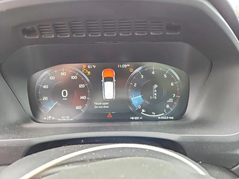 2020 VOLVO XC90 T5 MOMENTUM  