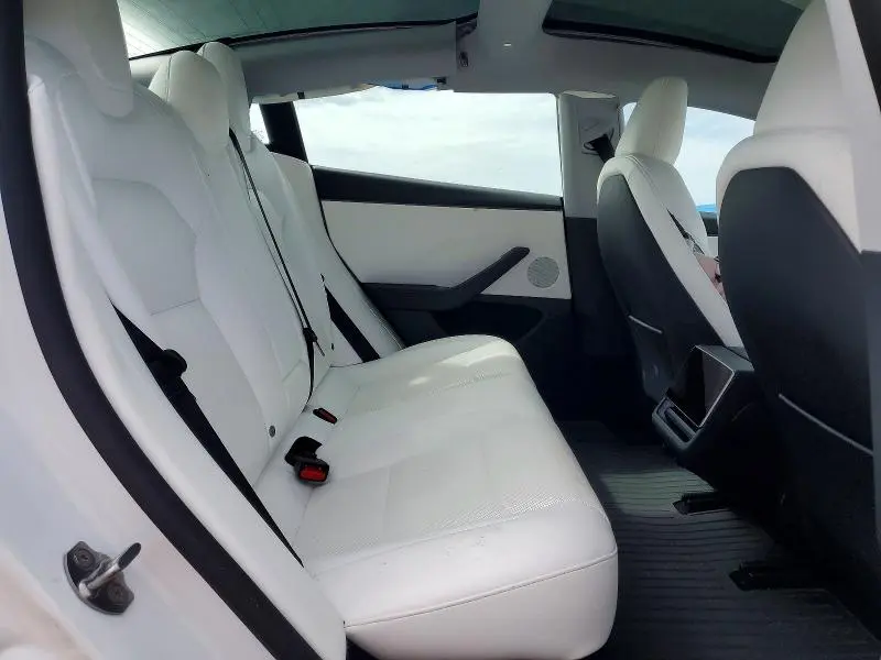 2026 TESLA MODEL 3   