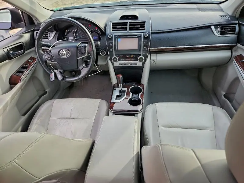 2012 TOYOTA CAMRY SE  