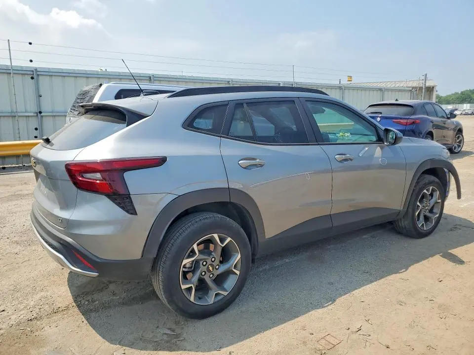 2025 CHEVROLET TRAX 1LT  