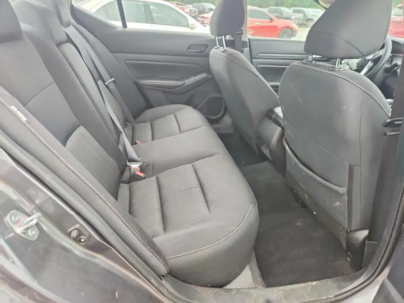 2024 NISSAN ALTIMA SV  