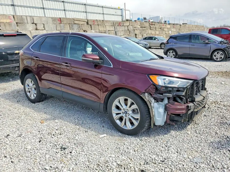 2022 FORD EDGE TITANIUM  