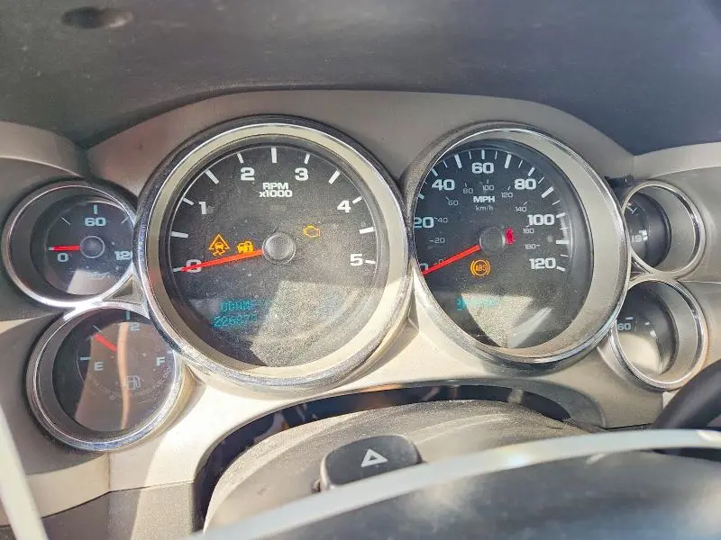2011 CHEVROLET SILVERADO K2500 HEAVY DUTY LT  